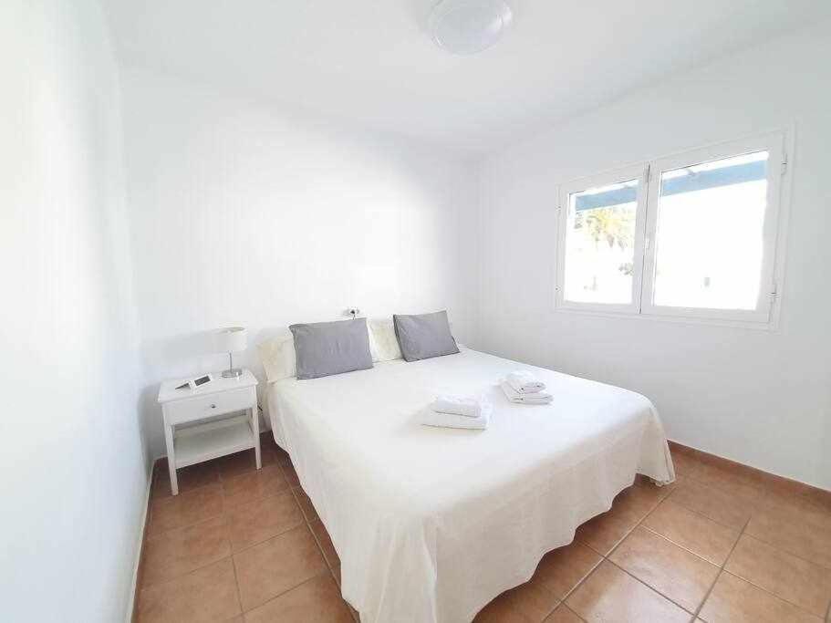 Costa Mathilda Apartment Tías Esterno foto