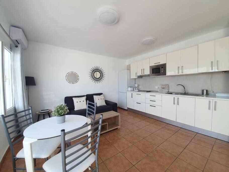 Costa Mathilda Apartment Tías Esterno foto