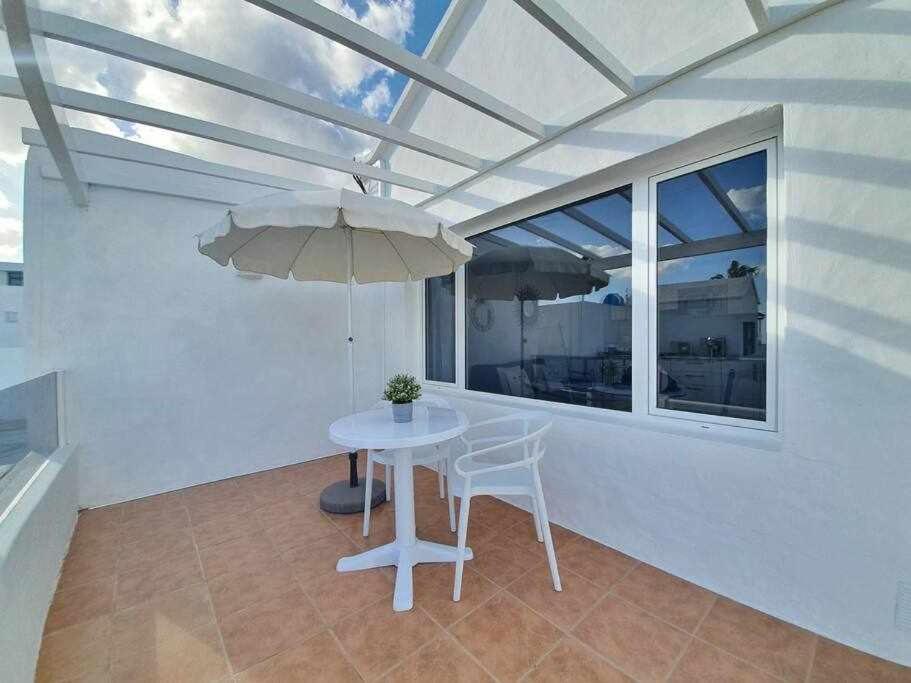 Costa Mathilda Apartment Tías Esterno foto