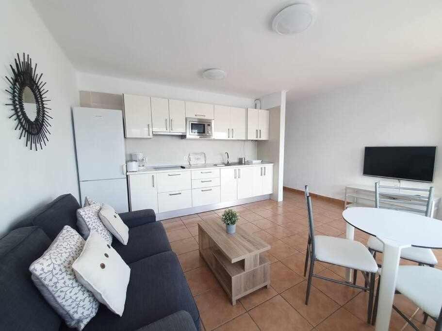 Costa Mathilda Apartment Tías Esterno foto